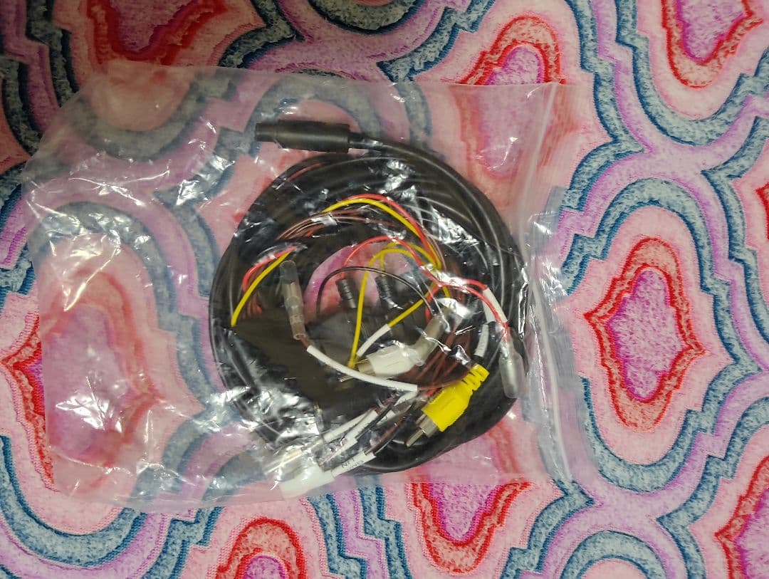 DVR-C320R ドライブレコーダー 本体と電源ケーブル　。リヤカメラなし。