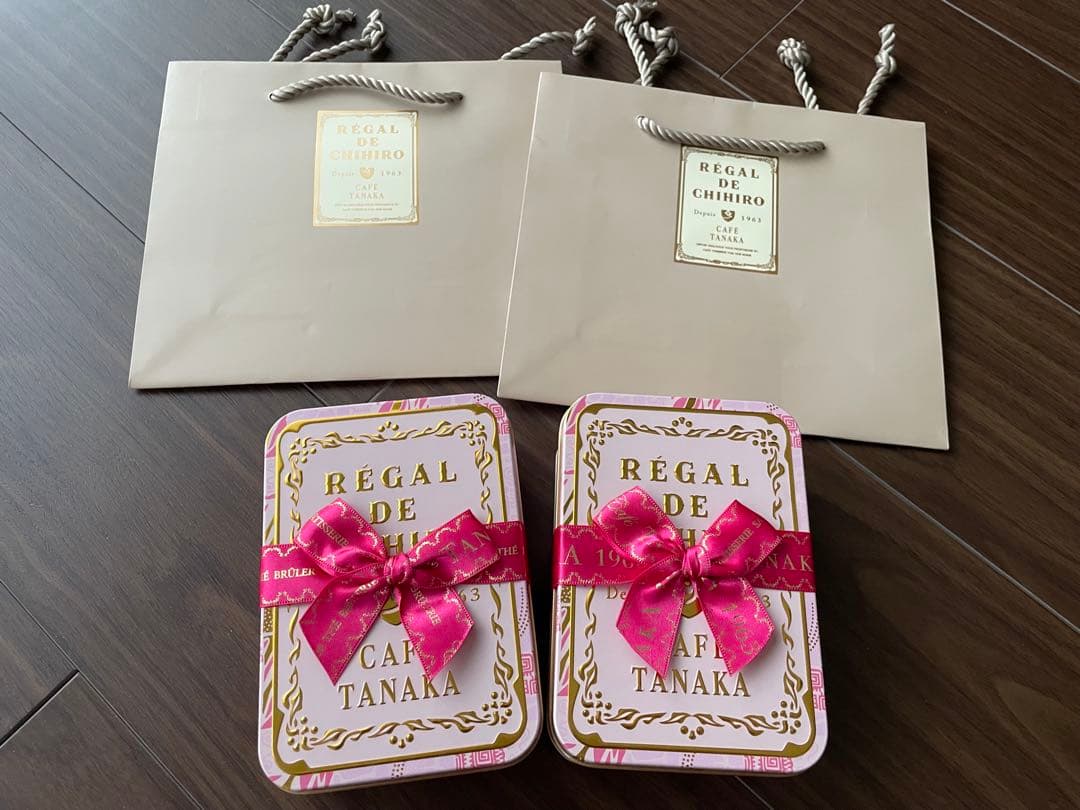 カフェタナカ　クッキー缶 ビジュードビスキュイ プティアムール　バレンタイン限定