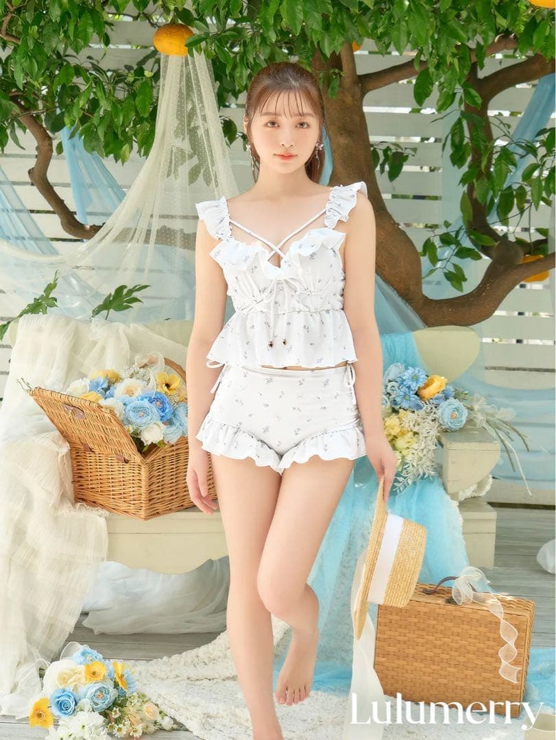 【元値販売】Lulumerty フリルローズビキニ S-M ホワイト 水着
