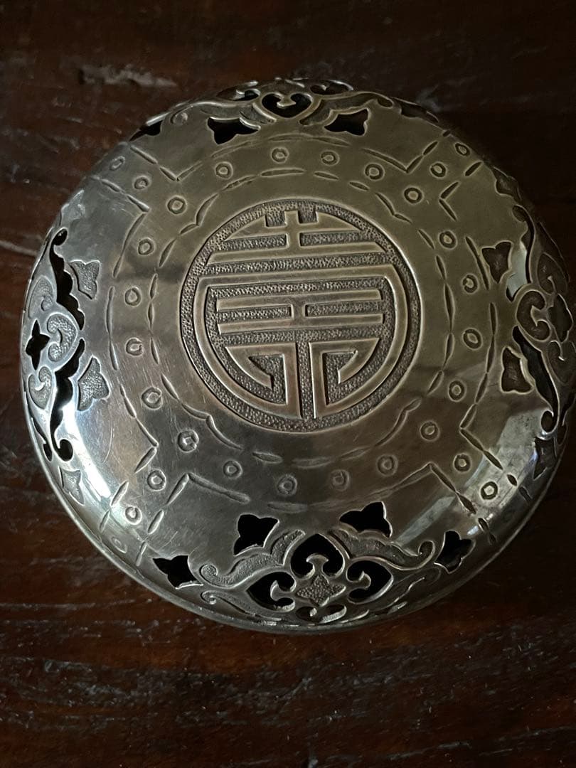 清風与平の白磁耳付香炉　純銀火屋は秦蔵六　 直し有