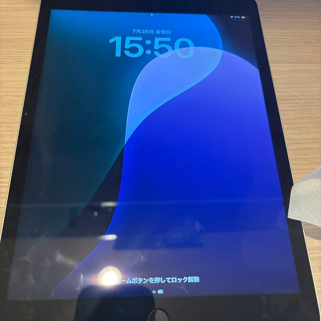 Apple iPad シルバー 大画面