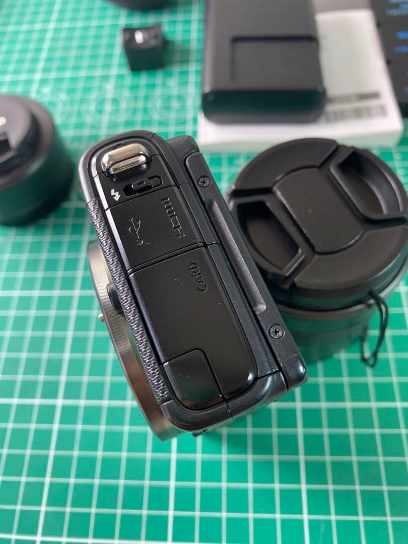 【美品】Canon EOS M100 ブラック レンズ複数本セット 動作確認済