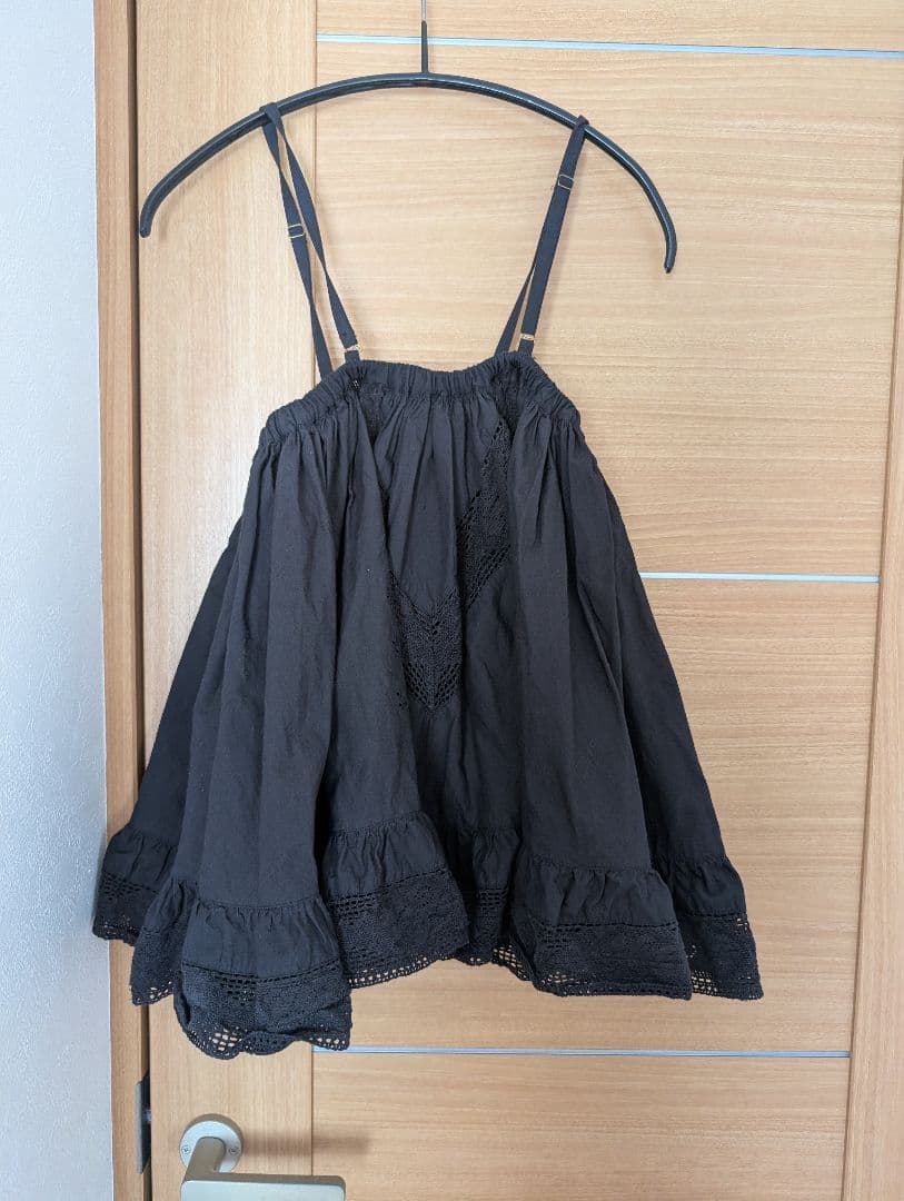 クリンクルクリンクルクリンクル　ミニスカート　刺繍入りブラック