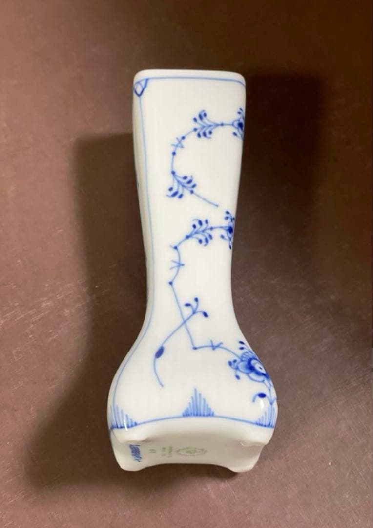 フ*ウ様 ロイヤルコペンハーゲンブルーフルーテッドプレインスモールベース花瓶未使