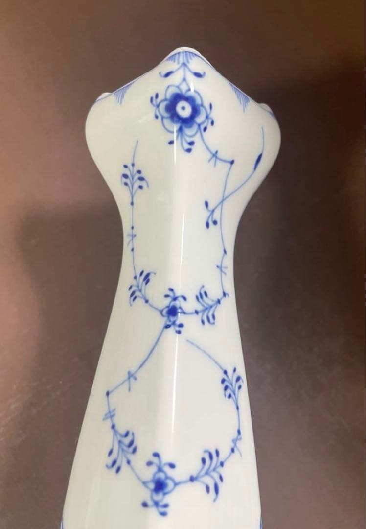 フ*ウ様 ロイヤルコペンハーゲンブルーフルーテッドプレインスモールベース花瓶未使