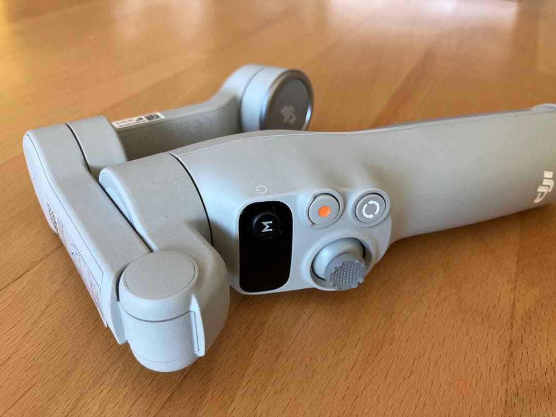 Osmo Mobile 7 ジンバル　3軸手振れ補正