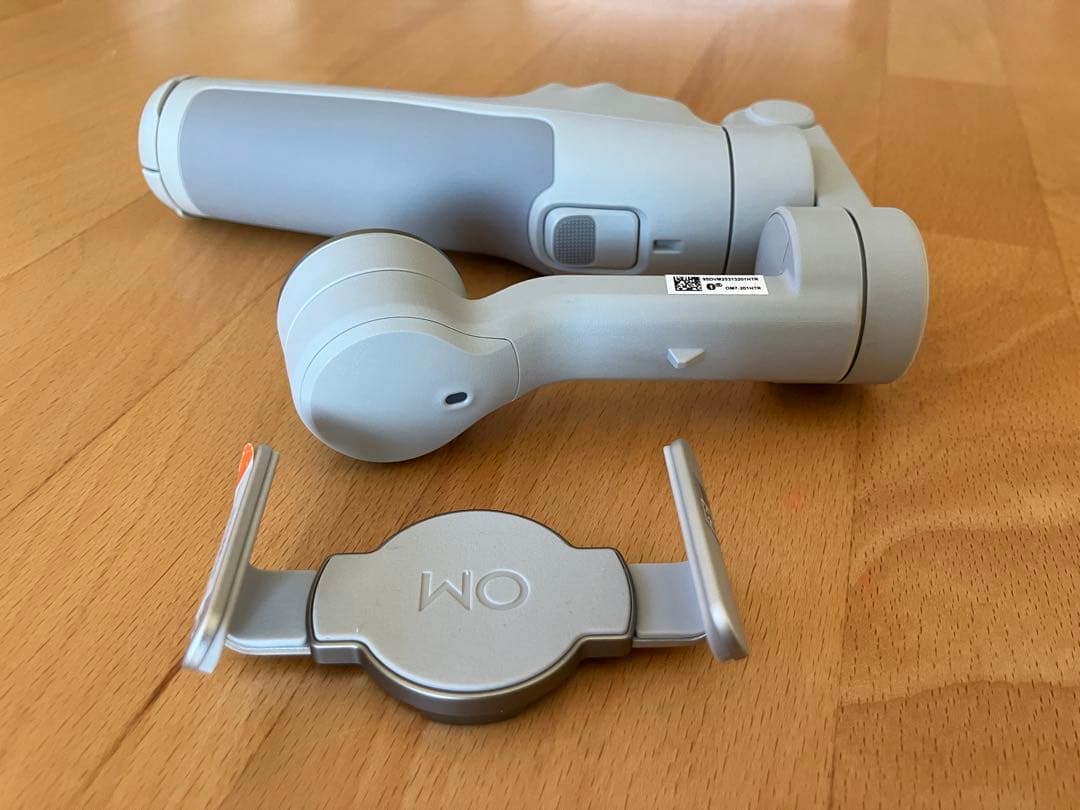 Osmo Mobile 7 ジンバル　3軸手振れ補正