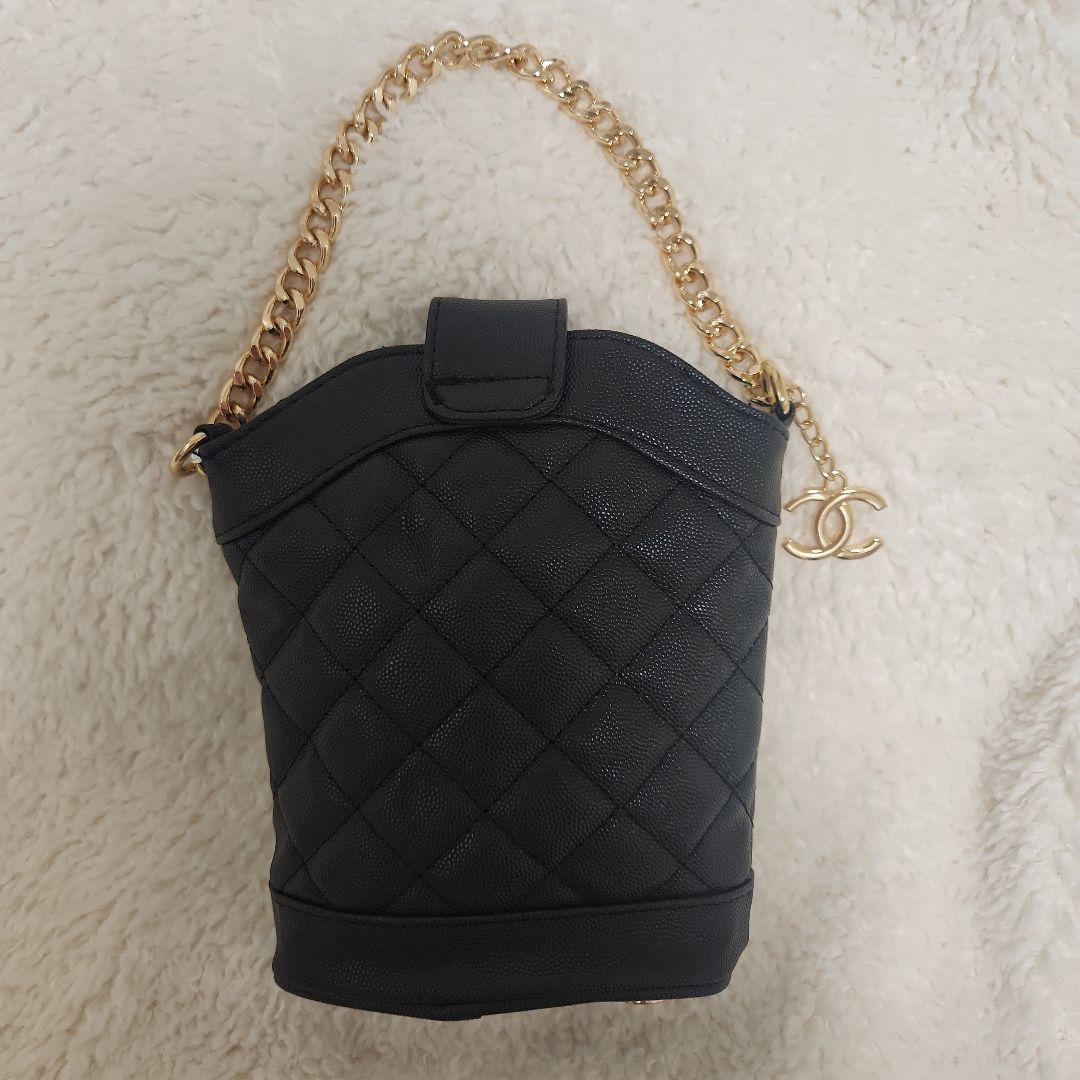 CHANEL　ノベルティ　ショルダーバッグ　シャネル