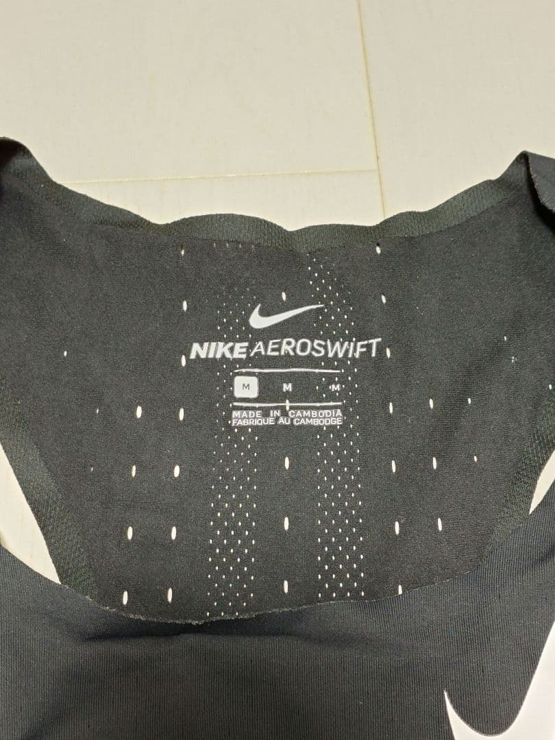 NIKE　エアロスイフトシングレット　ショーツセット