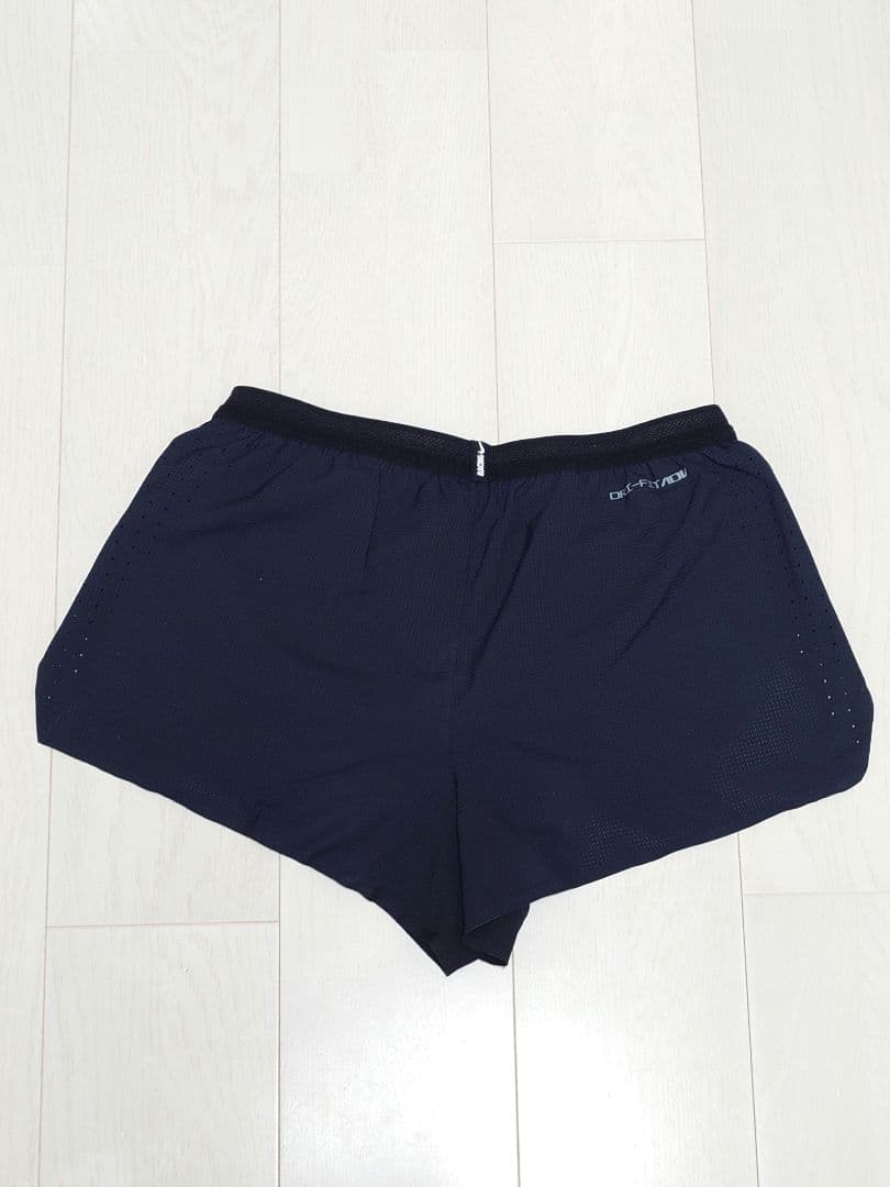 NIKE　エアロスイフトシングレット　ショーツセット