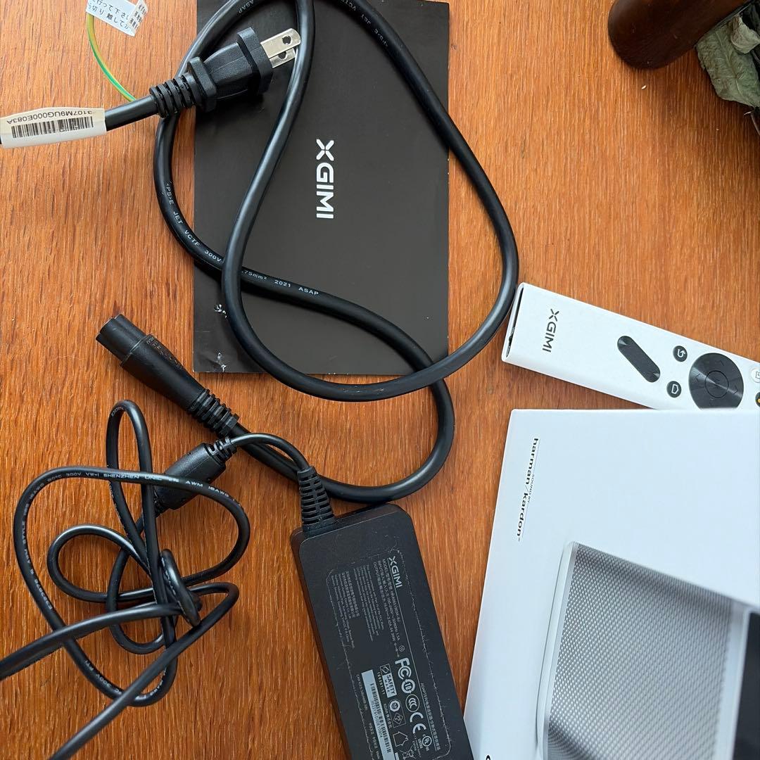 XGIMI mogo pro エクスジミー　プロジェクター