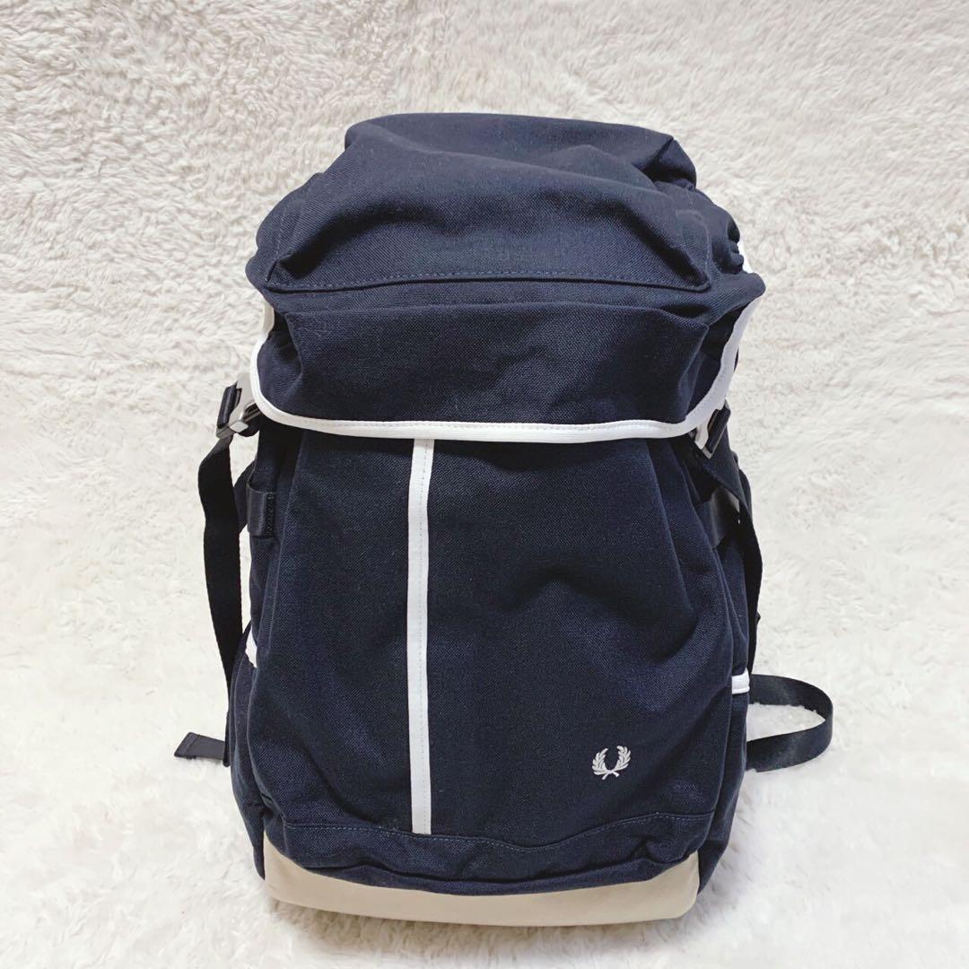 ✨未使用級美品✨　FRED PERRY フレッドペリー　リュック　バックパック