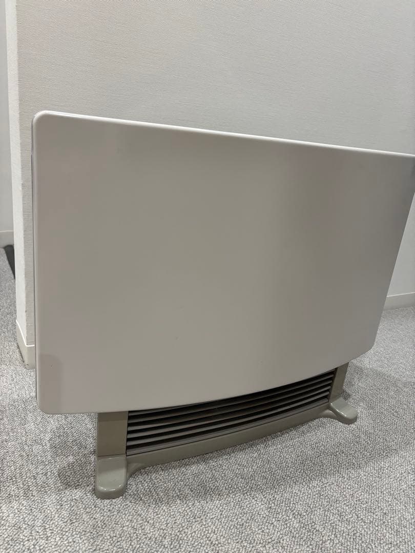 美品東京ガスリンナイガスファンヒーター　RN-B935FH-WH グッドデザイン