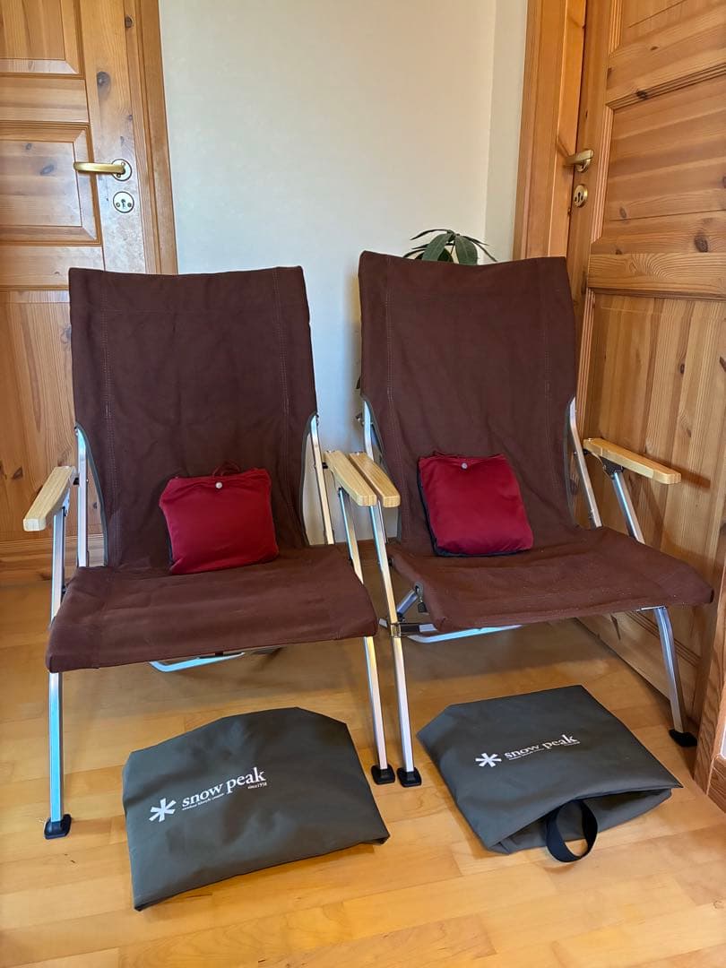  peak ローチェア 2脚セット　ブランケット付き