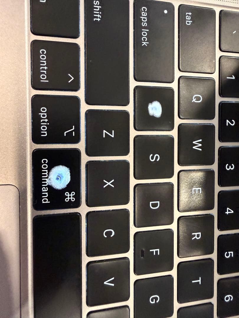 2019 MacBook Pro 13インチ（i7/16GB/1TB SSD)