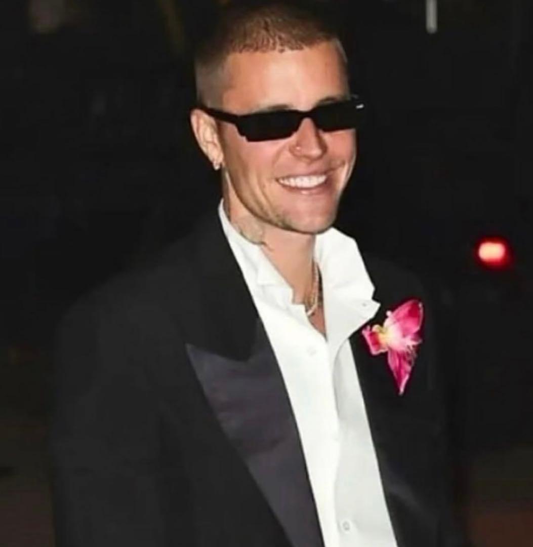 【未使用品】SKYLRK サングラス　SLIM GLOSS ブラック