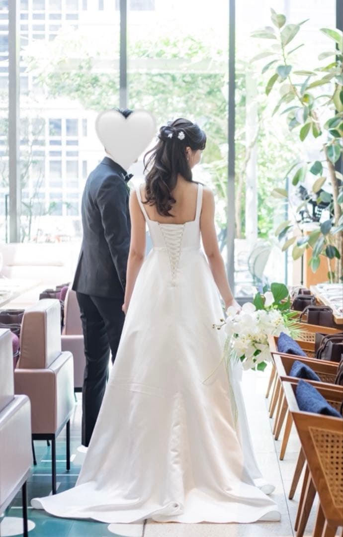 ホワイトAライン　ウェディングドレス