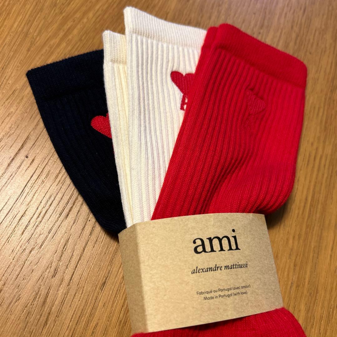 【新品未使用】AMI Paris ハート刺繍メンズソックス 3足 25-29cm