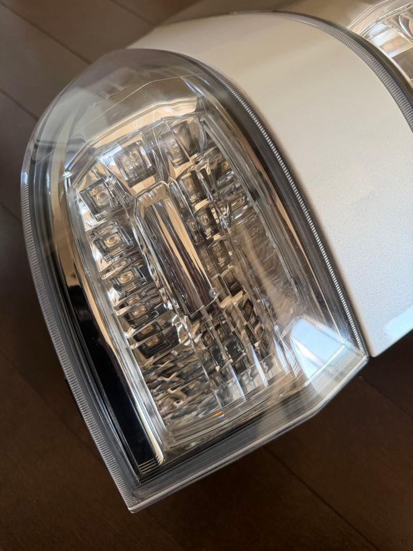 20ヴェルファイア 純正テールランプセット