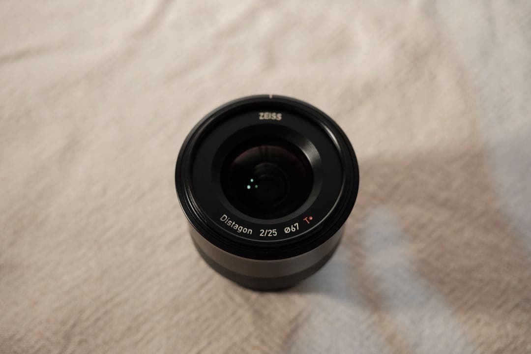 ZEISS Distagon 2/25 Sony Eマウント