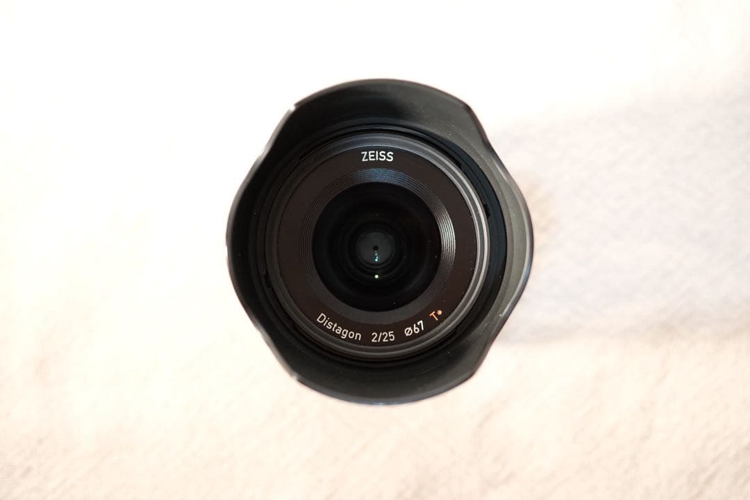 ZEISS Distagon 2/25 Sony Eマウント