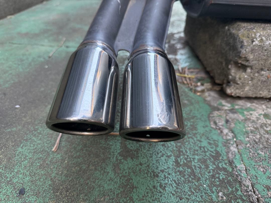 k*k様 レクサスct LEXUSct200h モデリスタ4本出しマフラー