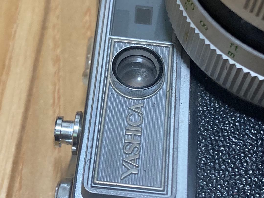 フィルムカメラ E) YASHICA Lynx-14