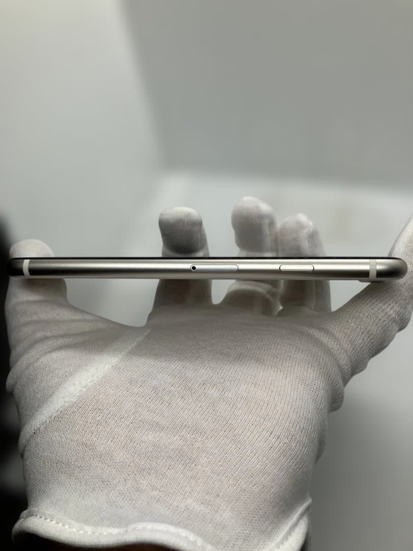 iPhone SE (第3世代) 64GB美品 SIMフリー バッテリー100%