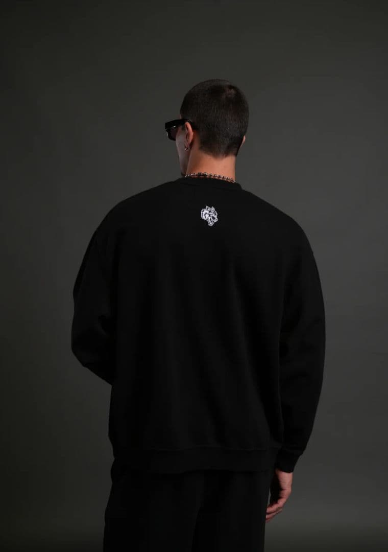 ダルクスポーツ Crewneck