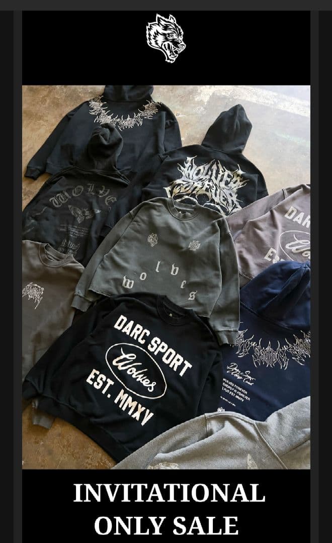 ダルクスポーツ Crewneck