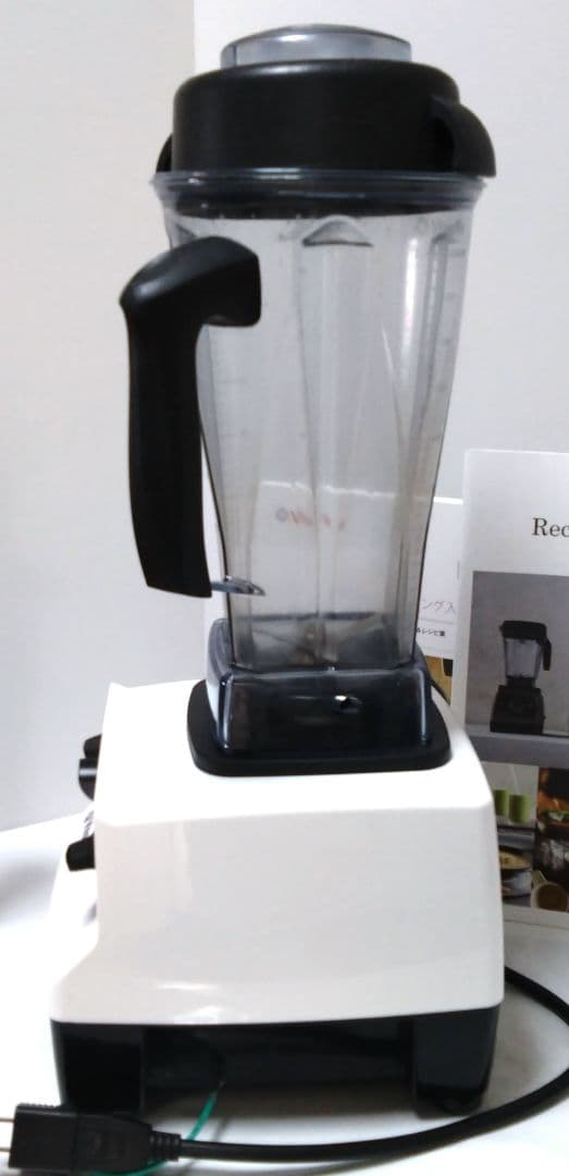 Vitamixバイタミックスブレンダー VM0111 ホワイト