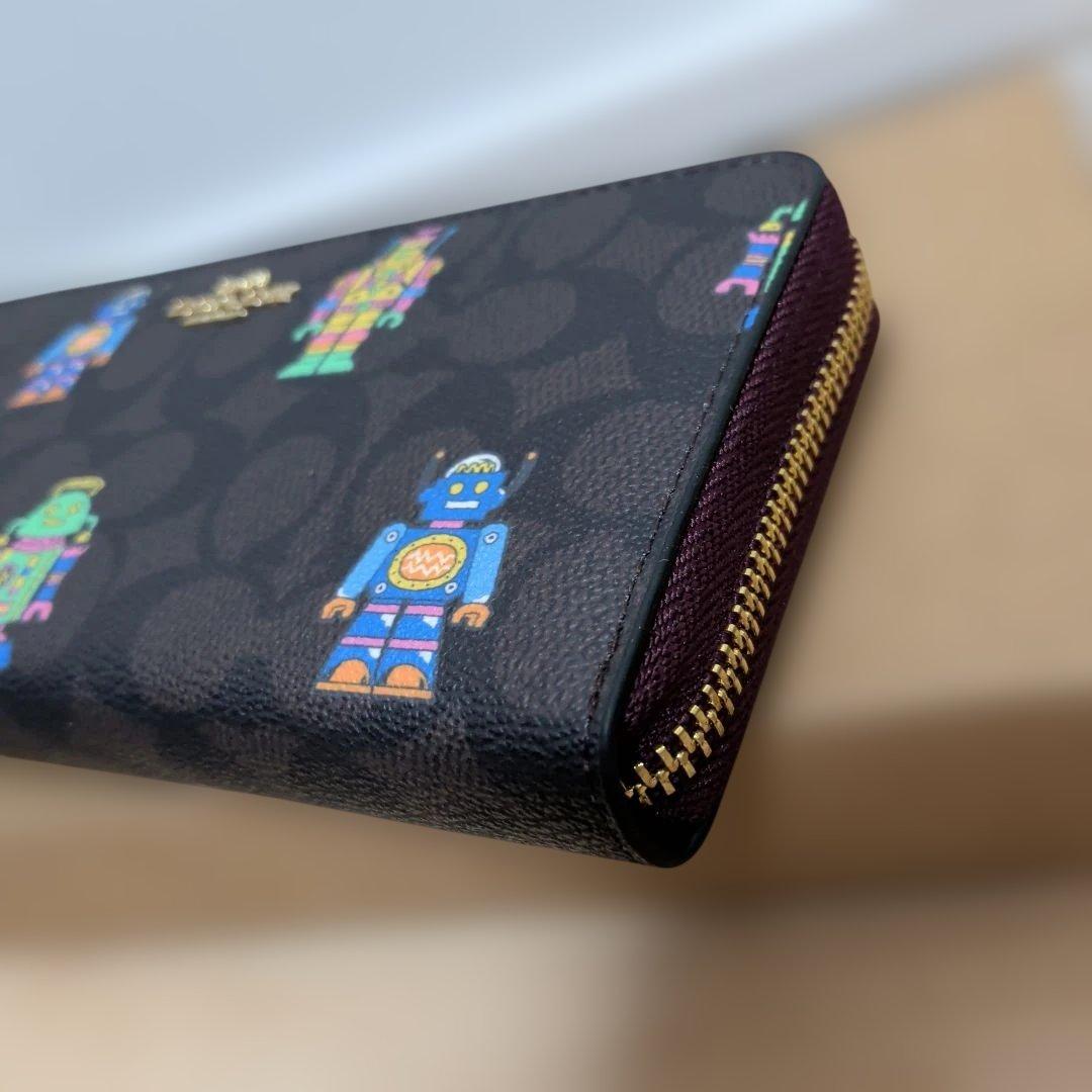新品 COACH コーチ ロボット柄 ラウンドファスナー 長財布