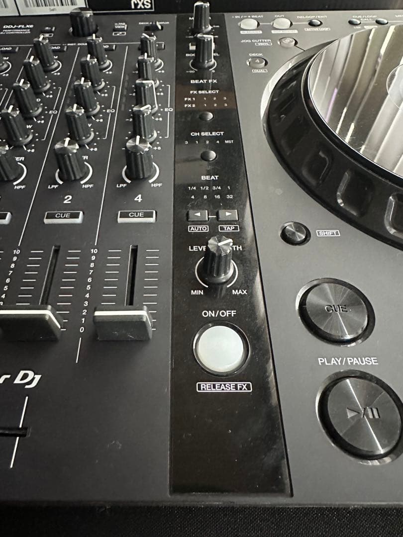 美品　pionner DDJ-FLX6 専用ケース付　化粧箱含め付属品有