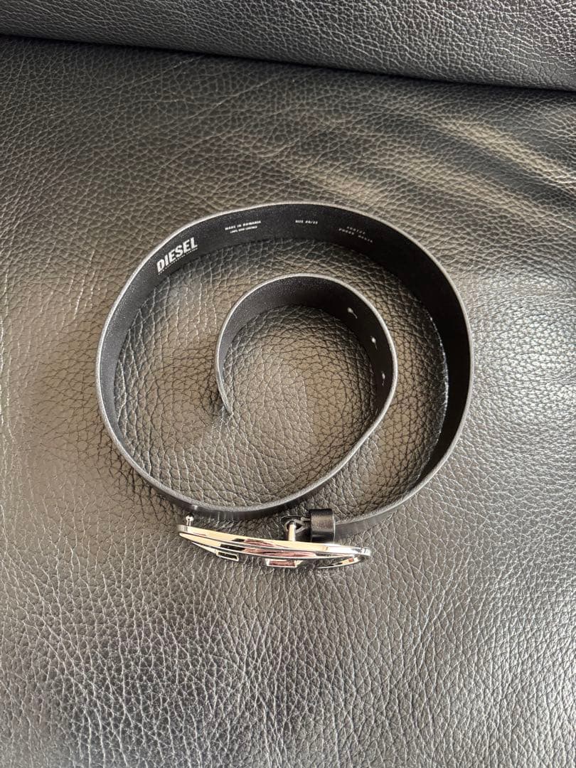 DIESEL 黒レザーオーバルバックルベルト