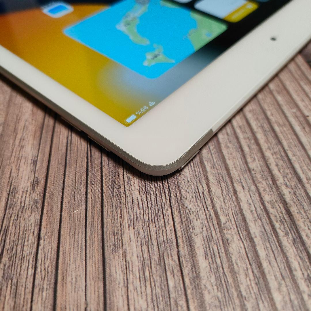 iPad 第7世代 32GB SIMフリー 美品