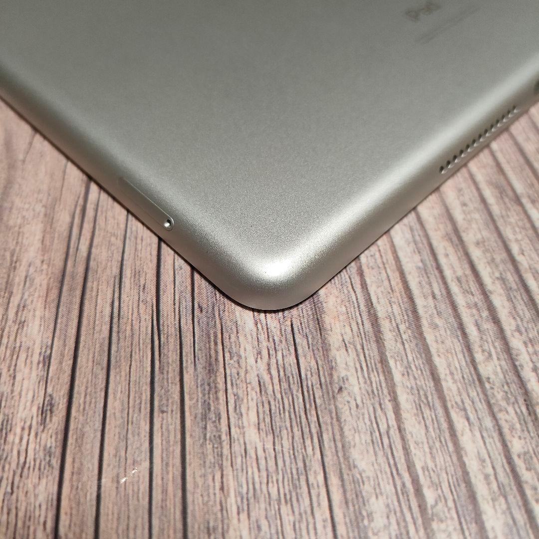 iPad 第7世代 32GB SIMフリー 美品