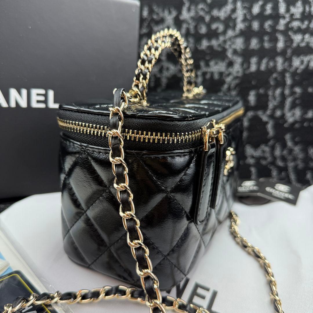 【限定特価】CHANEL ノベルティ バニティ型 ミニショルダー