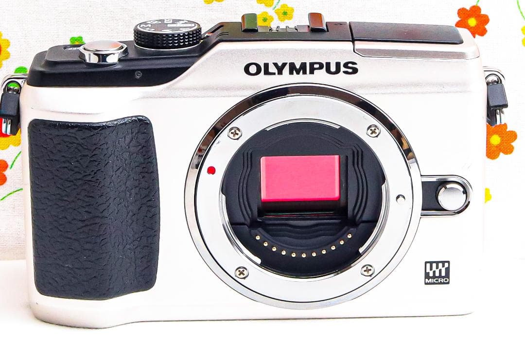 オリンパス PEN E-PL2☆人気機種☆スマホに転送☆シャンパンゴールド