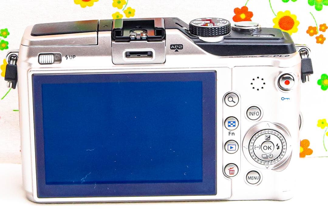 オリンパス PEN E-PL2☆人気機種☆スマホに転送☆シャンパンゴールド