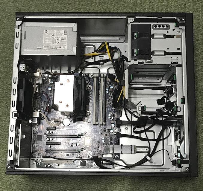 動作 HP Z240 Tower (E3-1225v5/8GB/Win11)