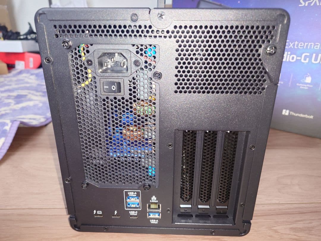 SPARKLE eGPUBOX Studio-G Ultra 850[中古]