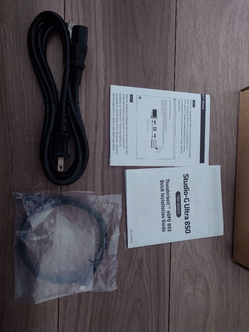 SPARKLE eGPUBOX Studio-G Ultra 850[中古]