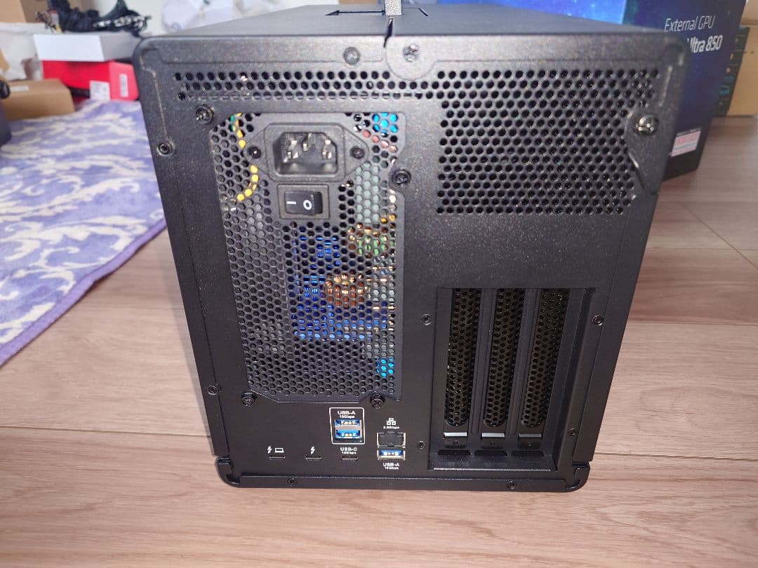 SPARKLE eGPUBOX Studio-G Ultra 850[中古]