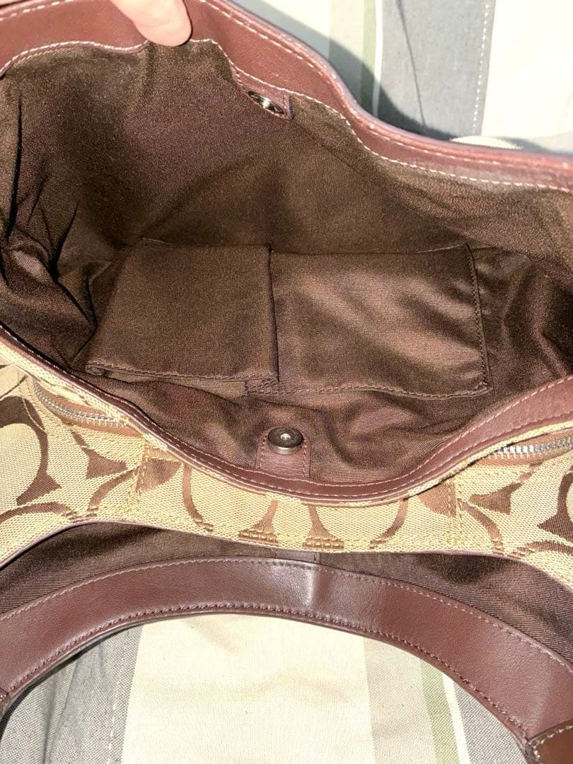 ひまわり❤︎プロフお読みください COACHロゴプリント ショルダーバッグ