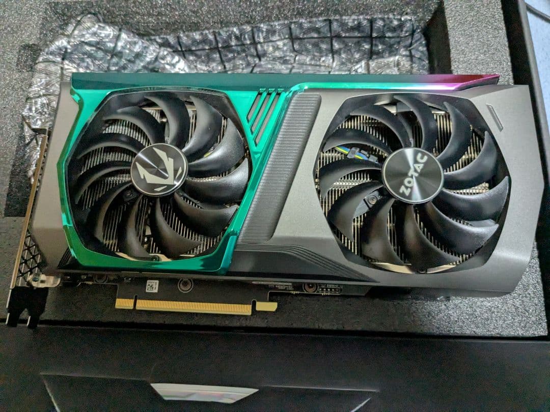 グラフィックボード・グラボ・ビデオカード ZOTAC RTX 3070 LHR 8GB AMP HOLOBLACK