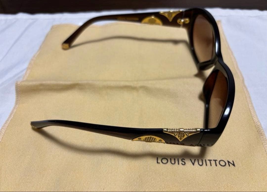 Sam様　LOUIS VUITTON ブラウン サングラス
