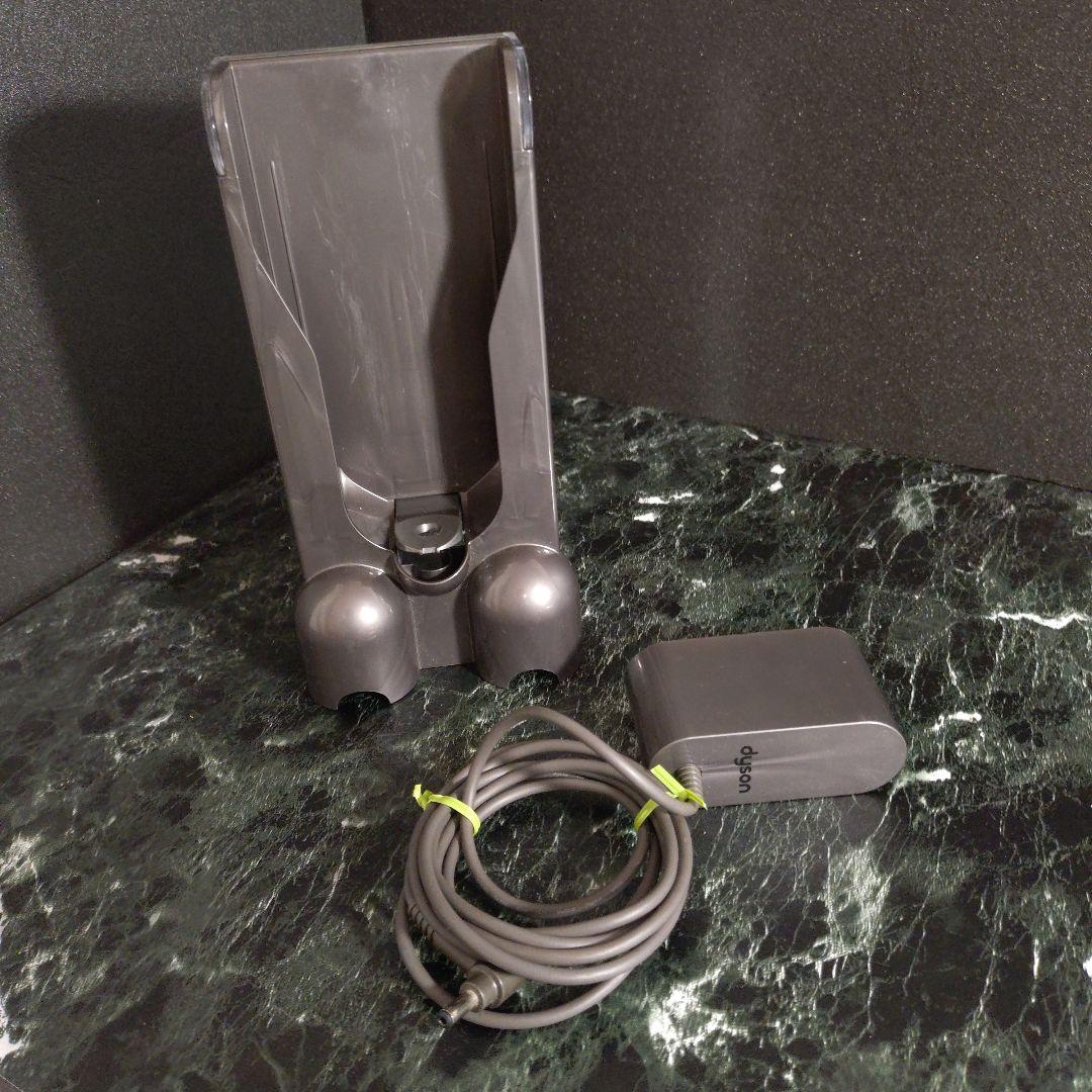 dyson V10 　sv12 中古