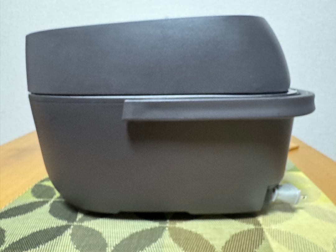 パナソニック 炊飯器 5.5合 可変圧力IH式 おどり炊き SR-MPA100