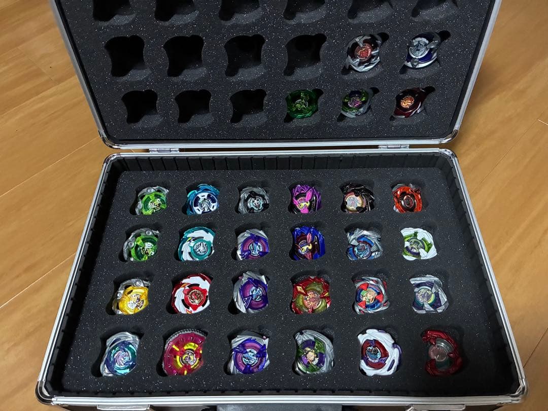 ベイブレードx 引退品