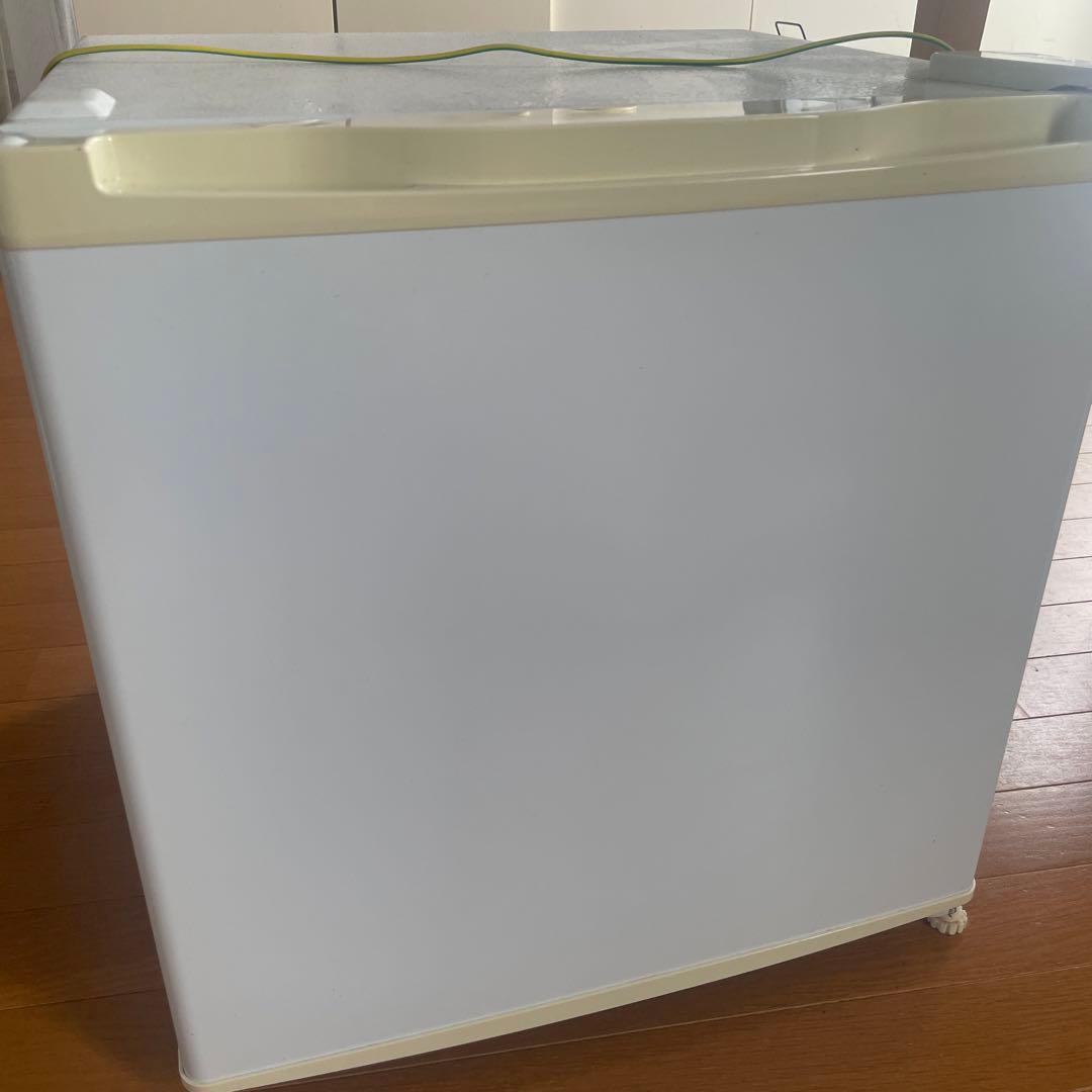 maxzen 32L 冷蔵庫 JF032ML0W/GM